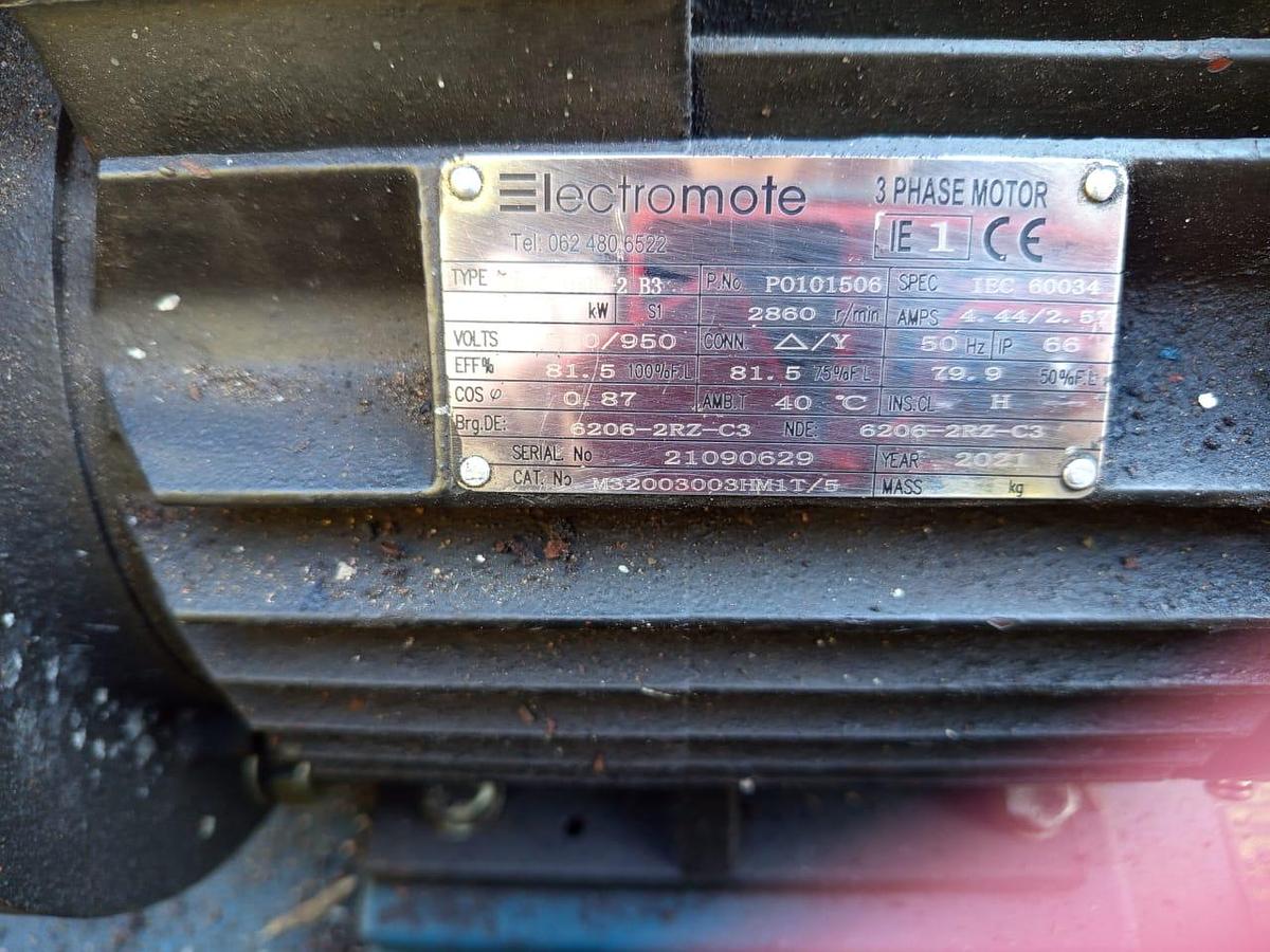 Used BOUWA COMPRESSOR 525V