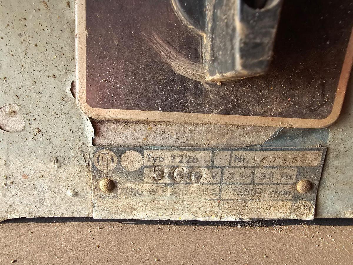 Used  METABO BENCH GRINDER