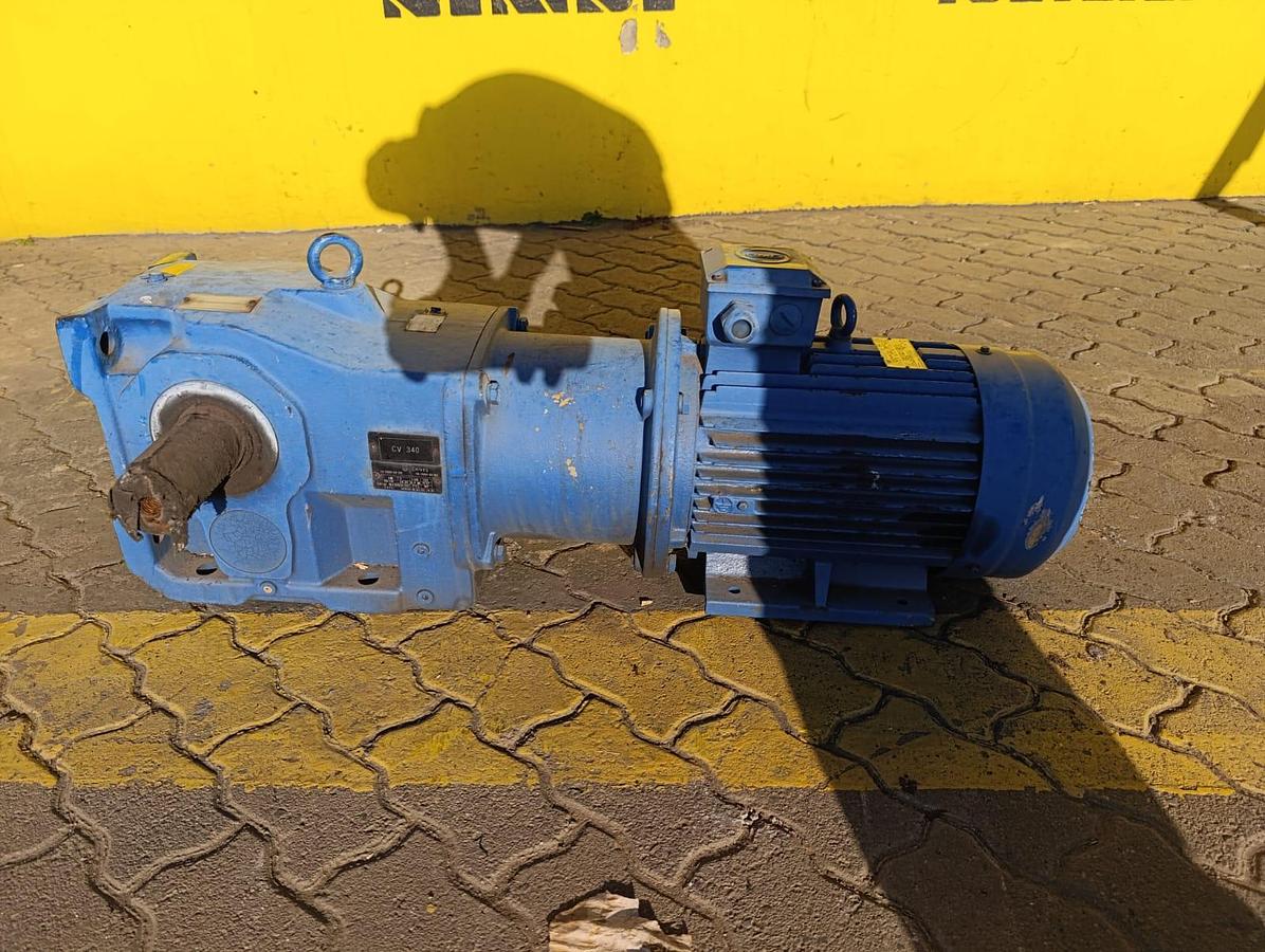 Used POWERPACK GERBOX WITH ELECTRIC MOTOR 7.5KW