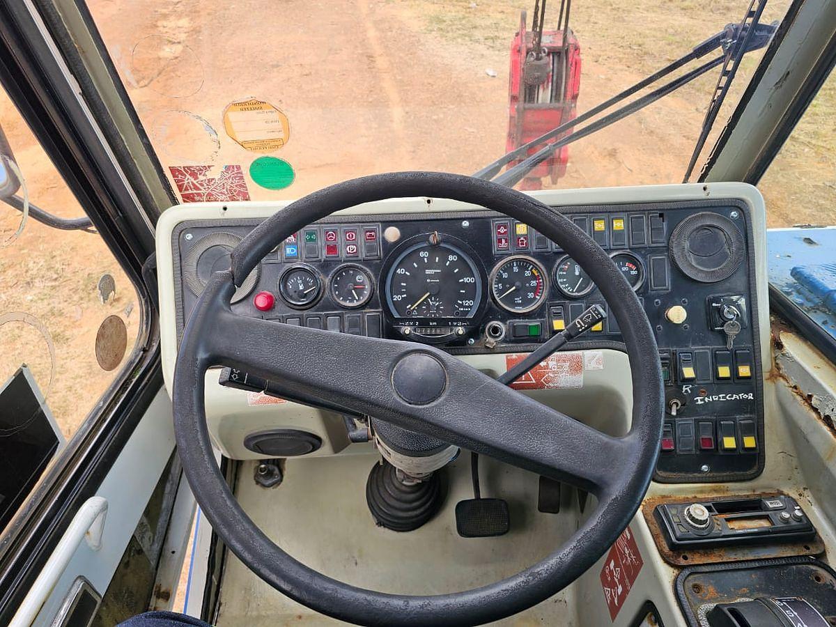Used 30 TONNES CAPACITY FUAN CRANE - OPERATIONAL