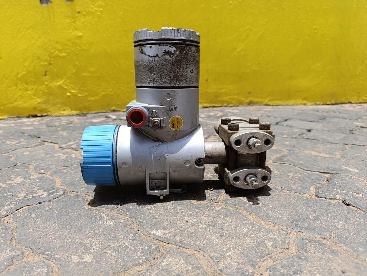 Used DIFF PRESSURE VALVE 0 TO 100 M BAR (USED)