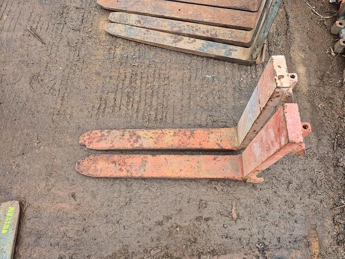 Used FORK LIFT FORKS (910mm x 130mm x 610mm)