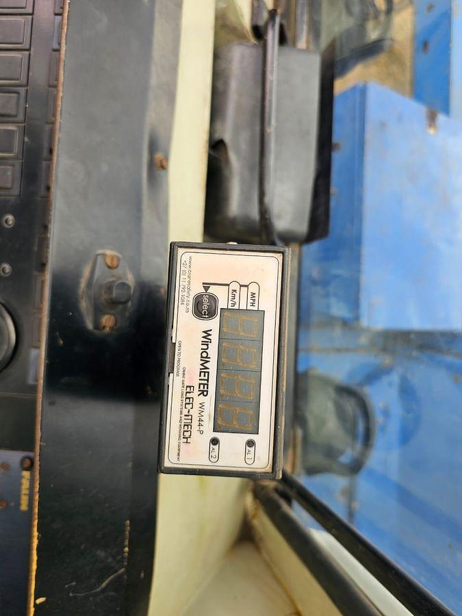 Used 30 TONNES CAPACITY FUAN CRANE - OPERATIONAL