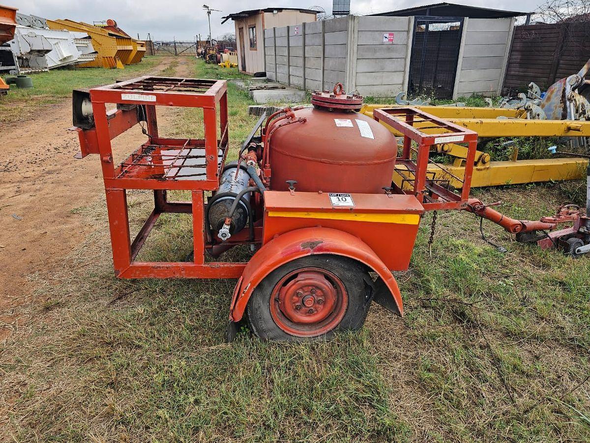 Used 400 LITRE SINGLE AXLE ZULFIRE TANKER TRAILER