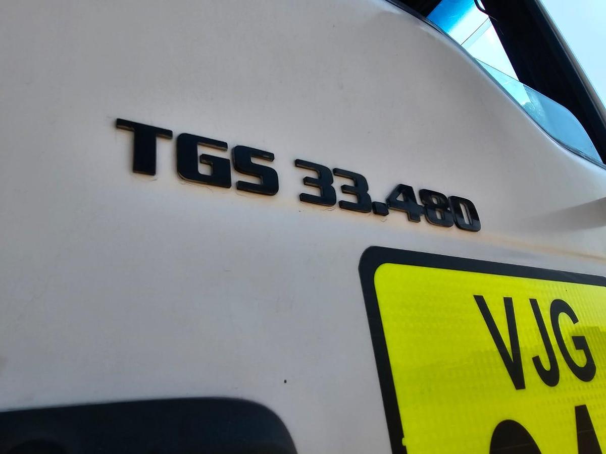 Used 18 000 LITRE WATER TRUCK