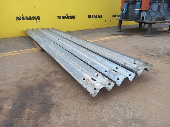 Used ARMCO BARRIERS 4.1 METER