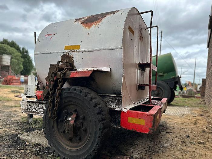Used HEAVY DUTY OFF ROAD 2000 LTR WATER/DIESEL BOWSER TRAILER
