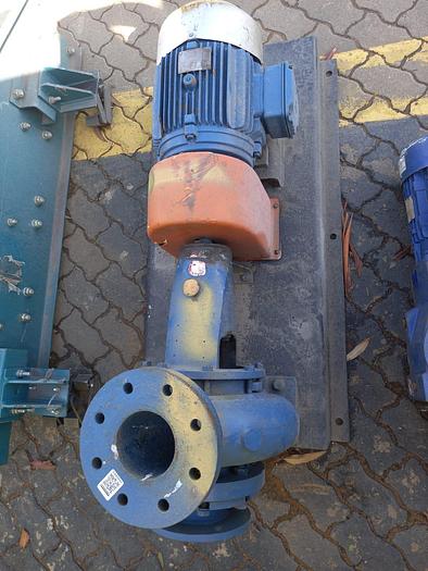 Used PUMP WITH ELECTRIC MOTORS (THEY HAVE PLATES)