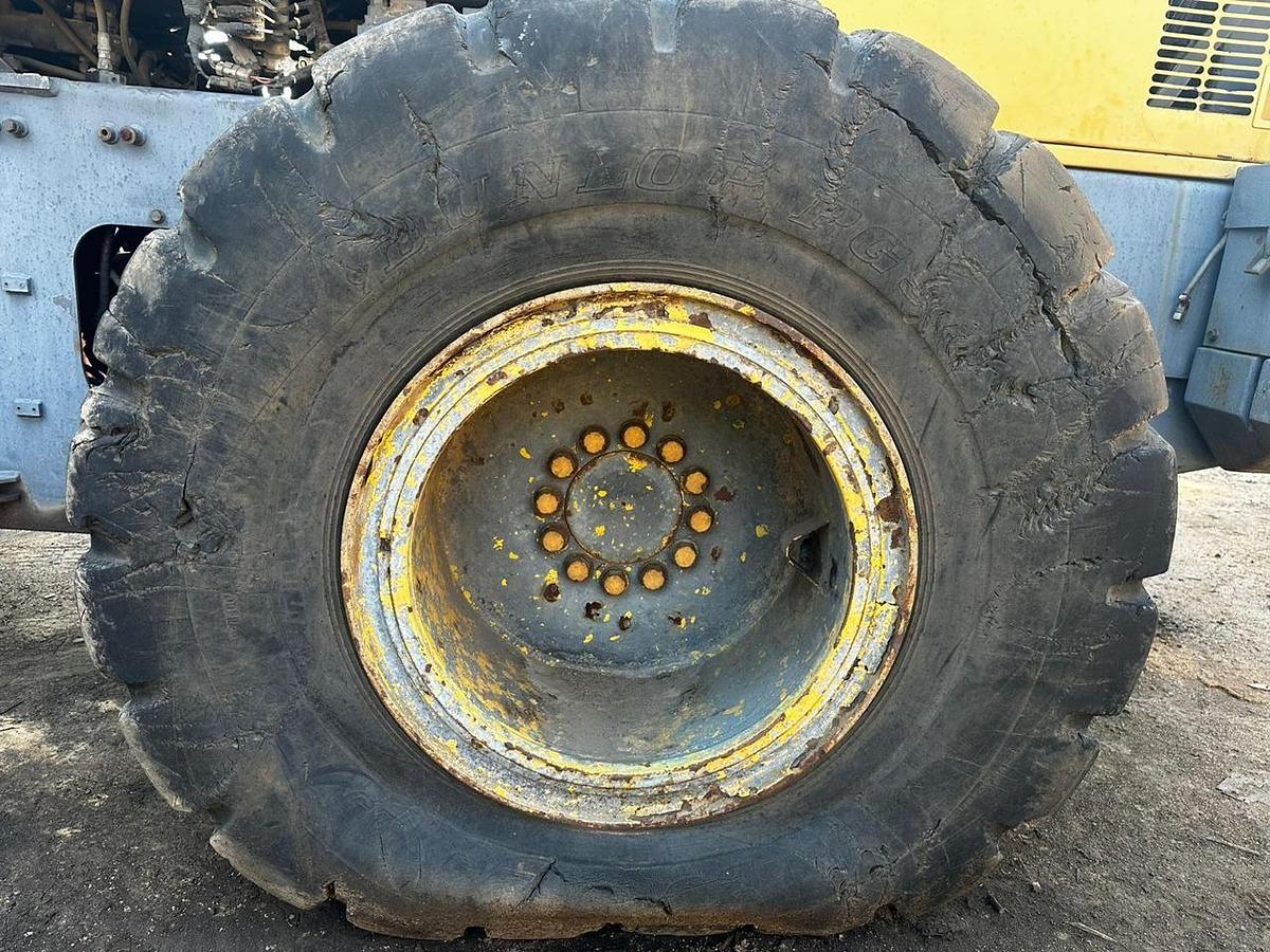 Used KOMATSU WA250-6 FRONT END LOADER - INOPERABLE