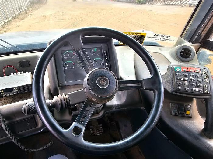 Used BELL B25D 6X6 FULLY EQUIPPED ARTICULATED SERVICE TRUCK/UNIT (RUNNER)