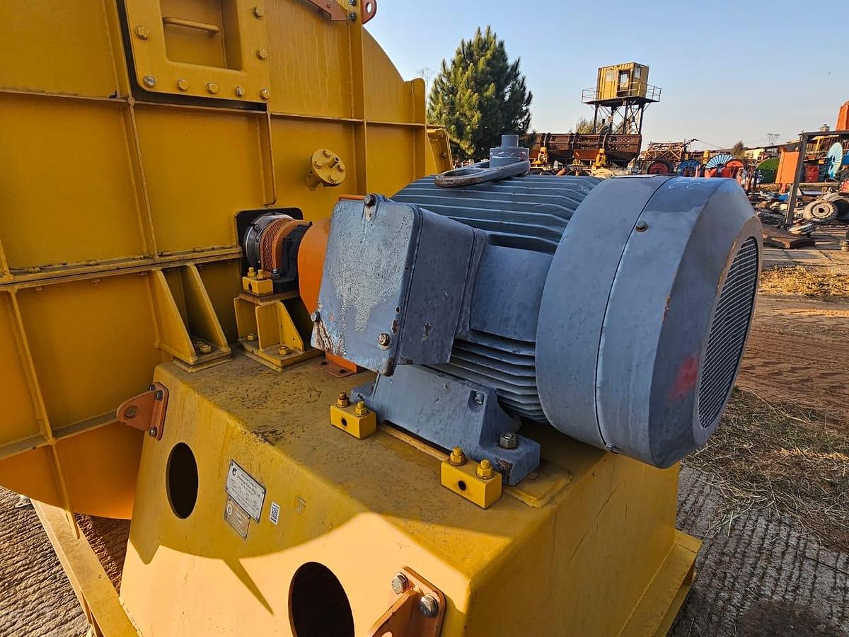 Used 90 5RP3 UNIVERSAL FAN WITH 90 KW ELECTRIC MOTOR