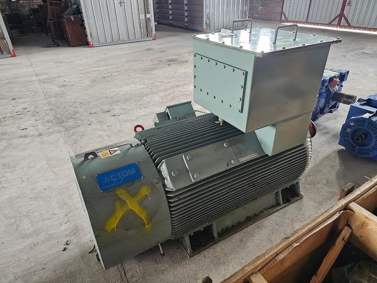 Used 200KW INDUCTION MOTOR