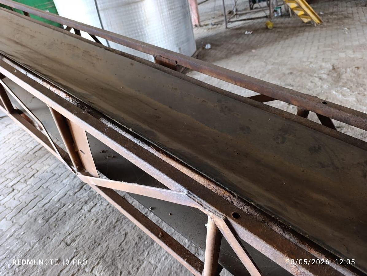Used 5500L MIXING TANK, AGITATOR WITH 8 METER CONEYOR STRUCTURE