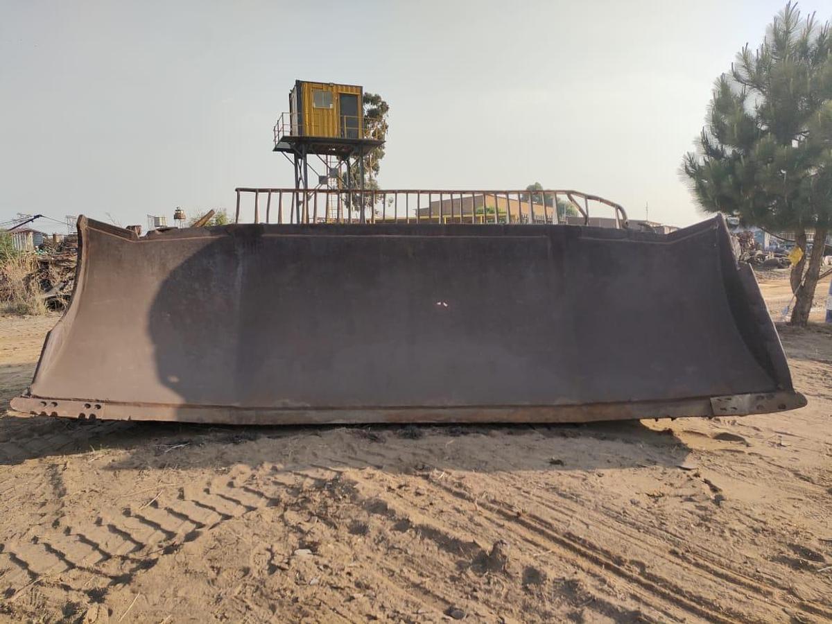 Used CAT D10 DOZER BLADE