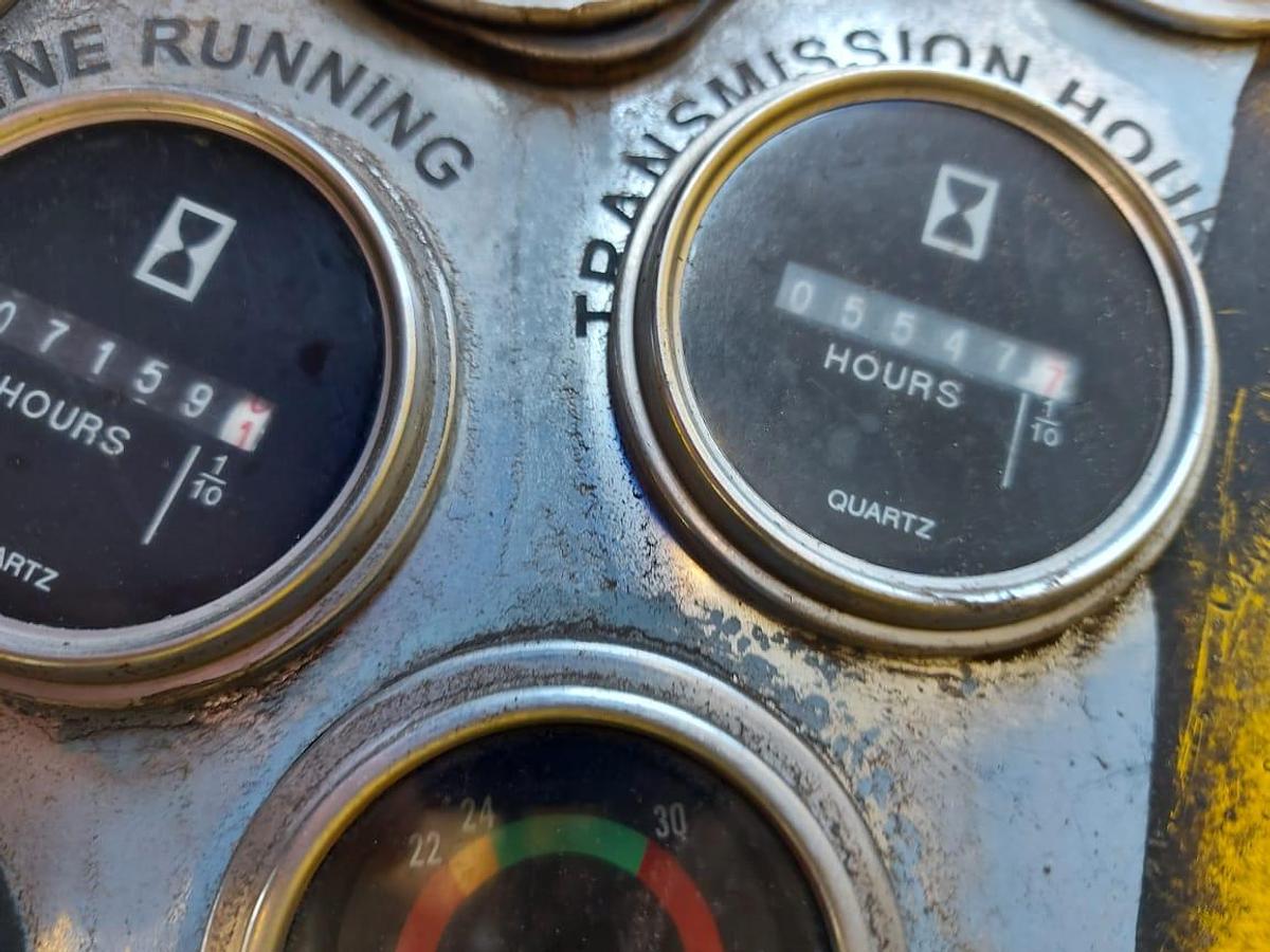 Used ATLAS COPCO ST600 RUNNER LHD