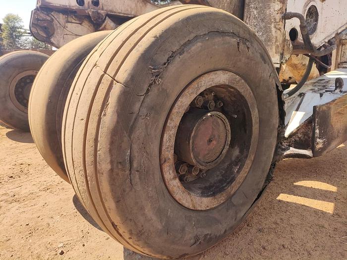 Used CATERPILLAR 621E KRESS SLAG POT CARRIER & TIPPER (RUNNER)