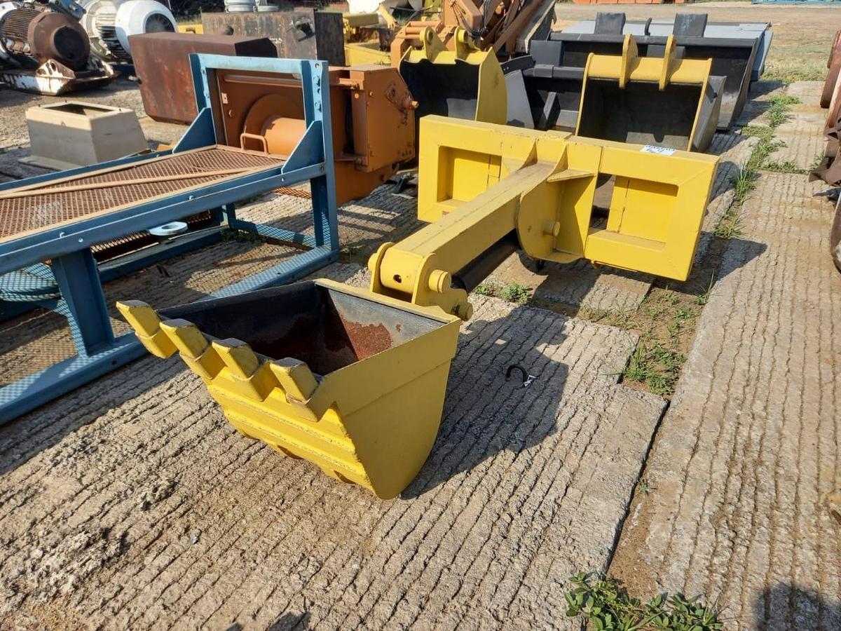 Used EXCAVATOR QUICK COUPLER BUCKET ATTACHMENT