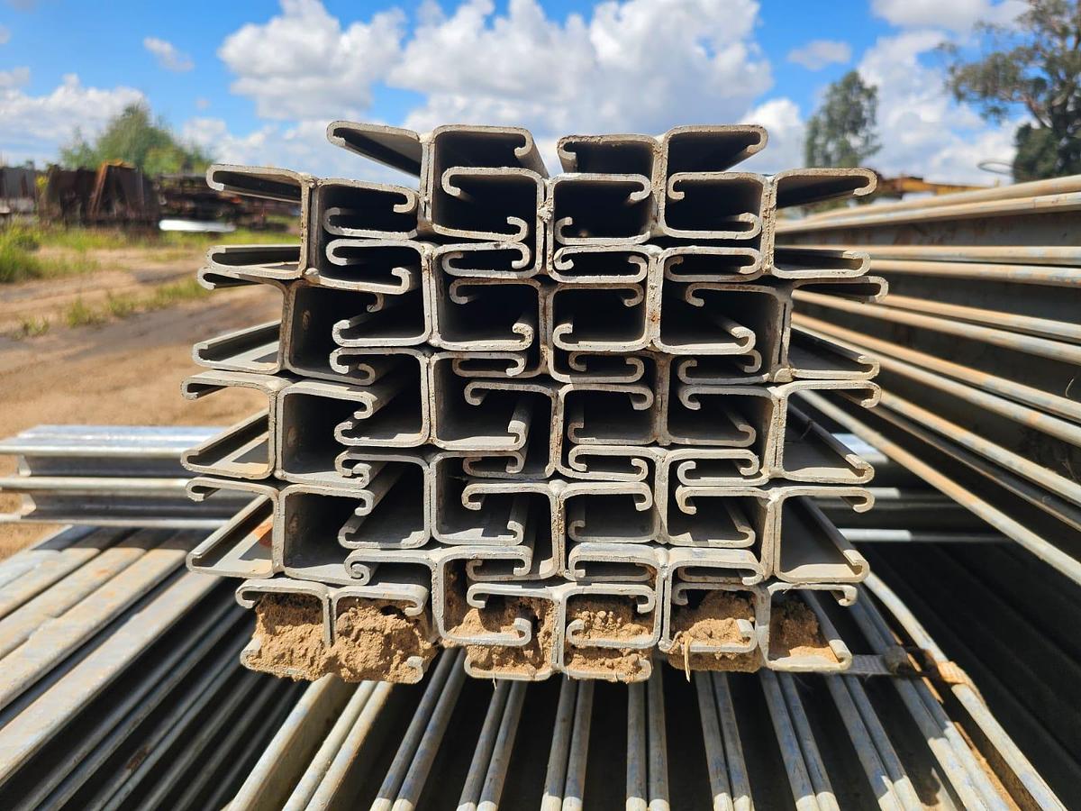 Used GALVANISED UNISTRUTS (USED)