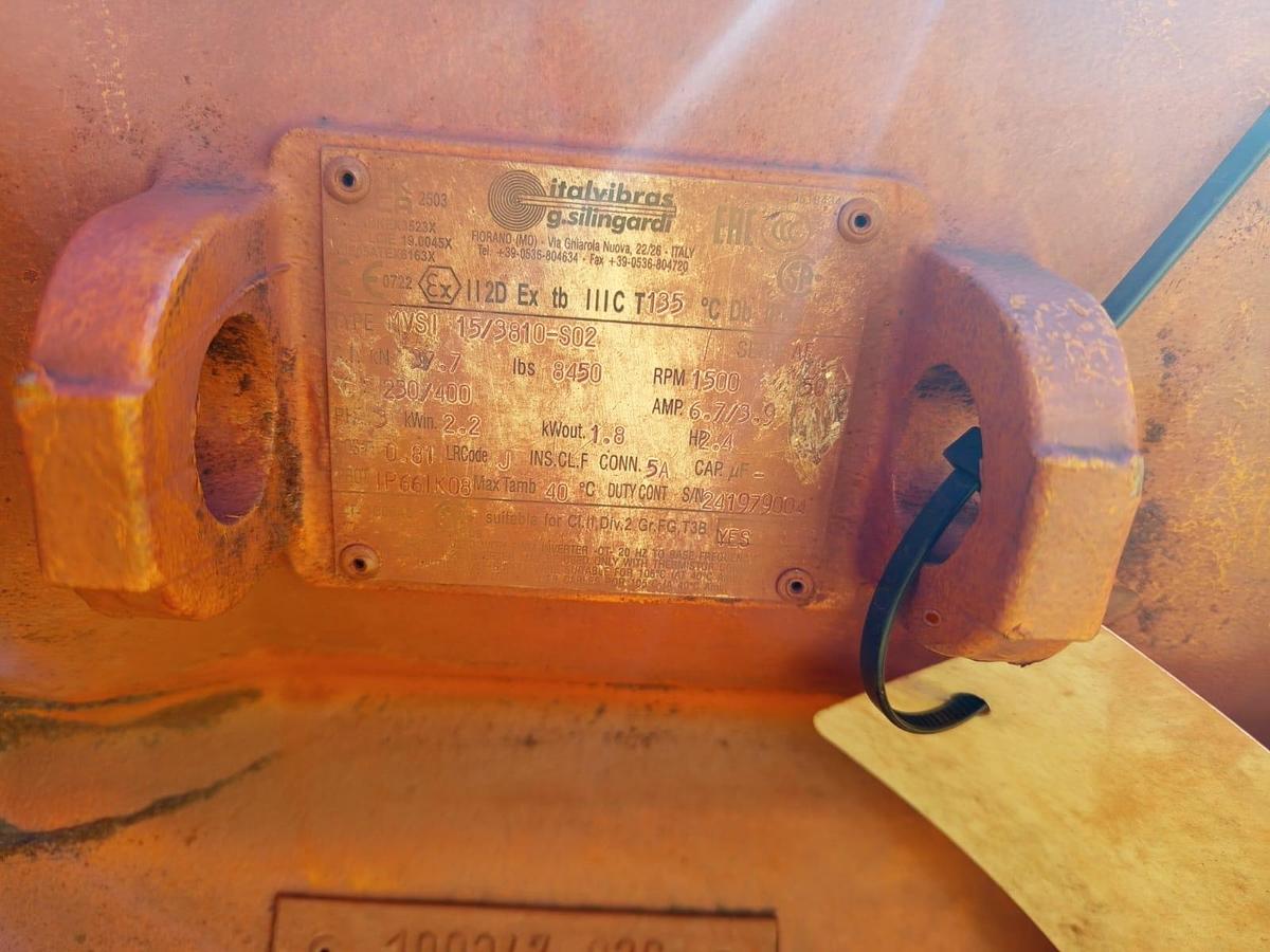 Used VIBRATING MOTOR 2.2KW
