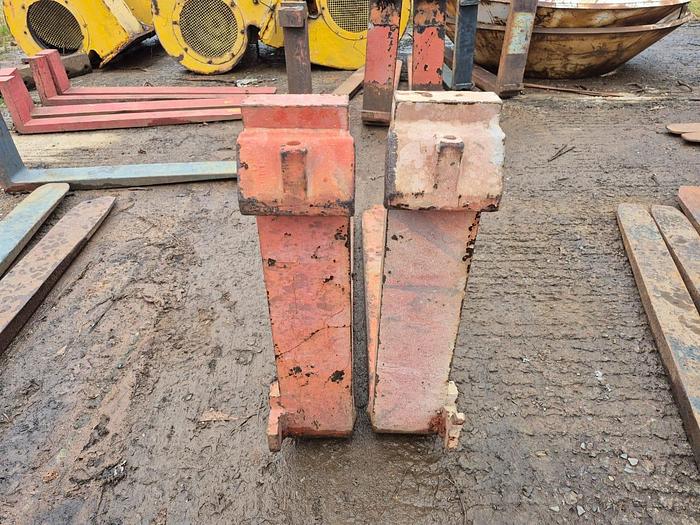 Used FORK LIFT FORKS (910mm x 130mm x 610mm)