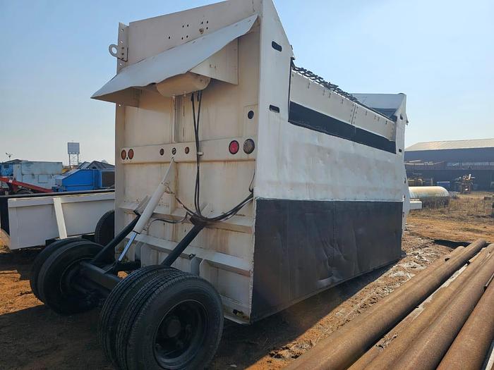 Used DIESEL MOTOR HYDRAULIC MOBILE VIBRATING SCREEN (OPERATIONAL)