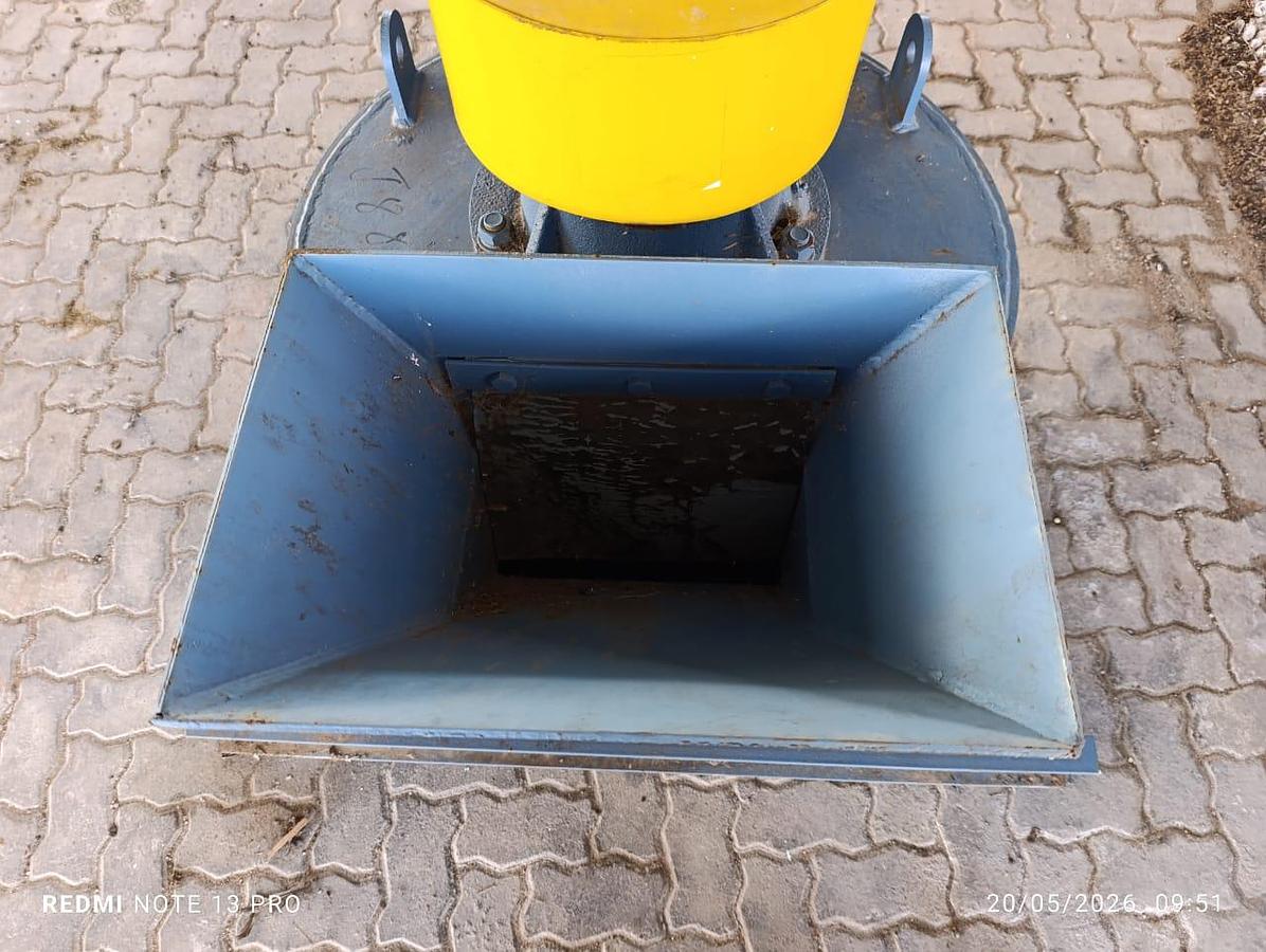 Used NEW VERTICAL IMPACT CRUSHER WITH 15 KW ELECTRICAL MOTOR