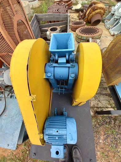 Used JAW CRUSHER 