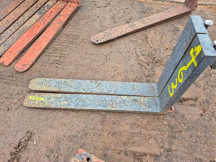 Used FORK LIFT FORKS (1.05m x 120mm x 610mm)