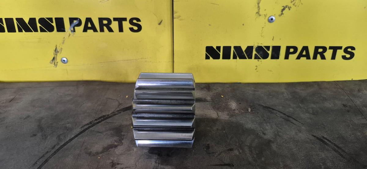 Used BELL B30D SUN GEAR 30 SPLINE -15 TEETH (USED)