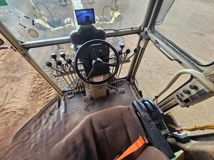 Used CATERPILLAR 140H GRADER (RUNNER)