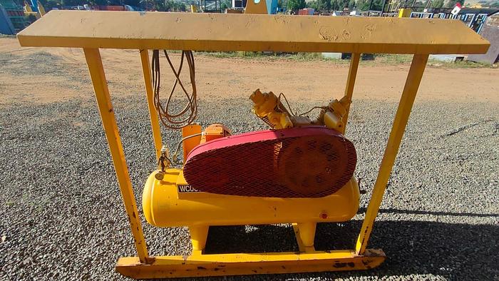 Used 13 BAR DUAL CHAMBER 7.5KW 400V INGERSOLL-RAND TYPE 30 COMPRESSOR (NOT TESTED)