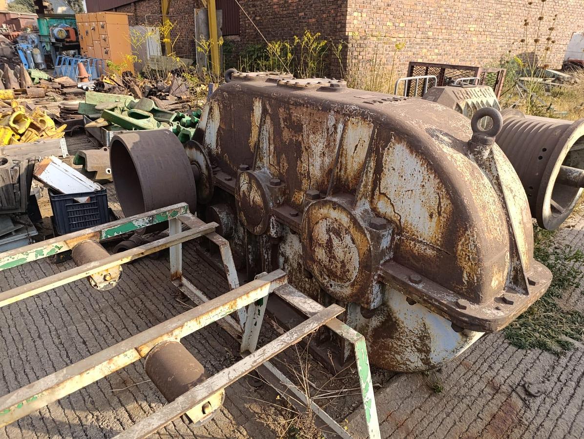 Used DEMAG GEARBOX