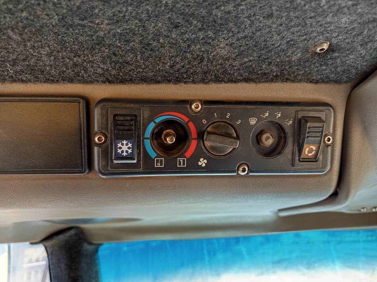 Used BELL B18D ARTICULATED WATER TANKER