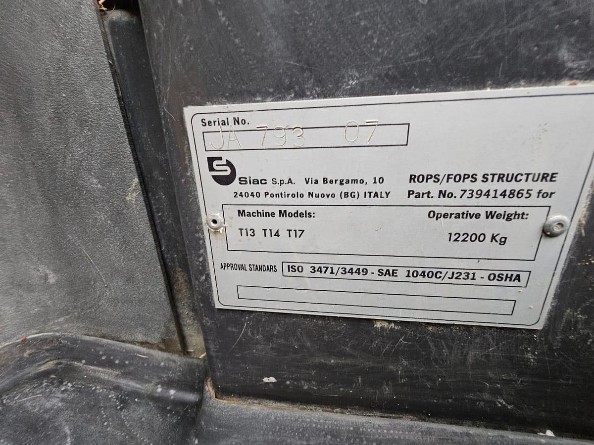 Used NEW HOLLAND LM1445 TELEHANDLER