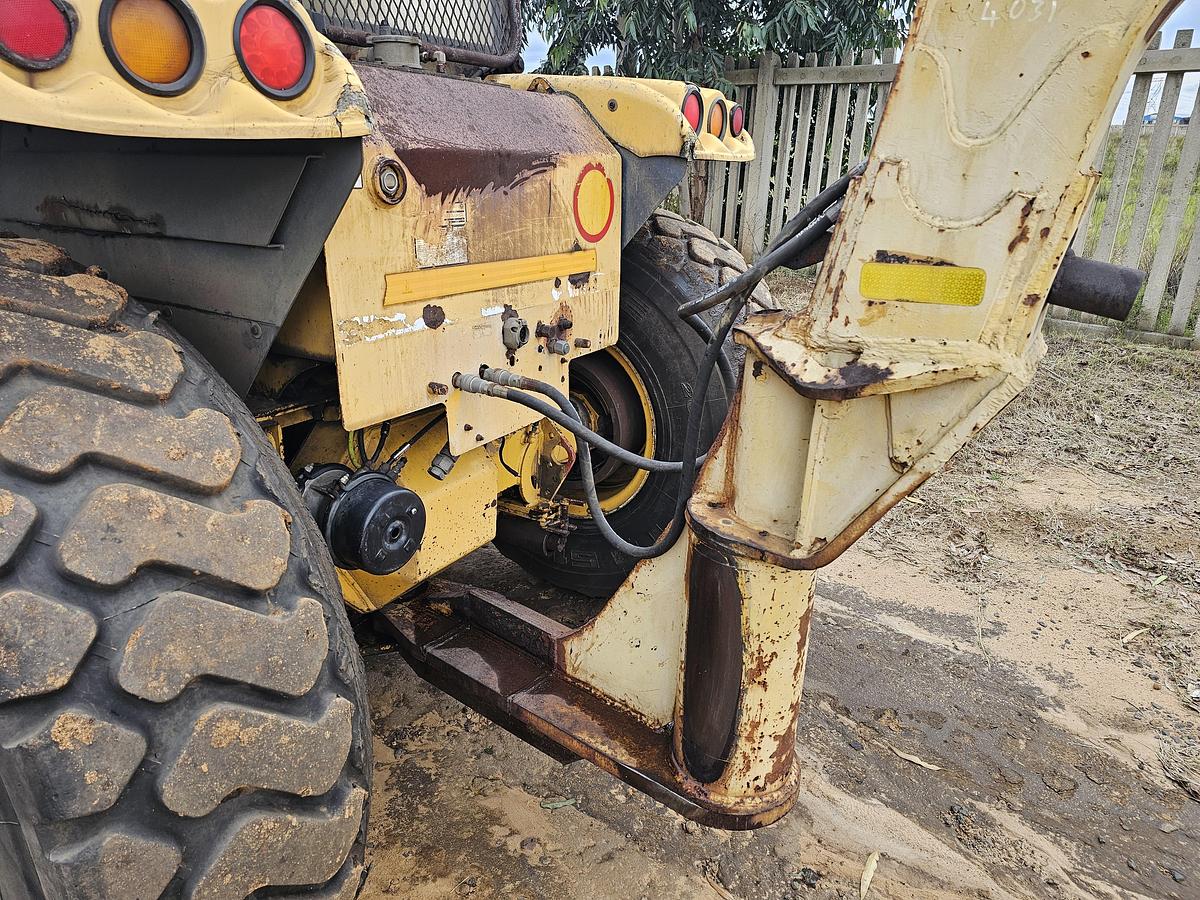 Used BELL TRACTOR WITH TRAILER