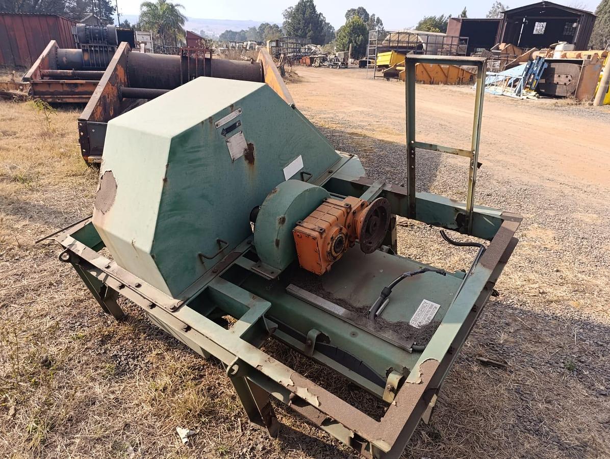 Used 900 HAMMER SAMPLER