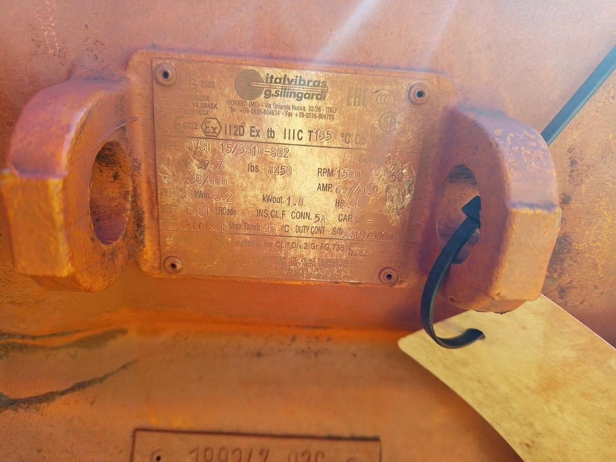 Used VIBRATING MOTOR 2.2KW
