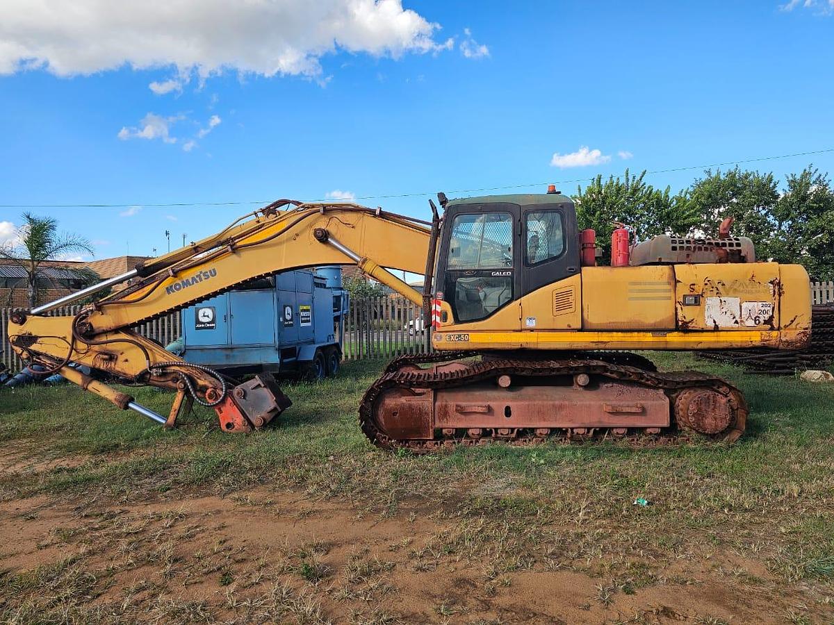 Used KOMATSU TRACKED EXCAVATOR