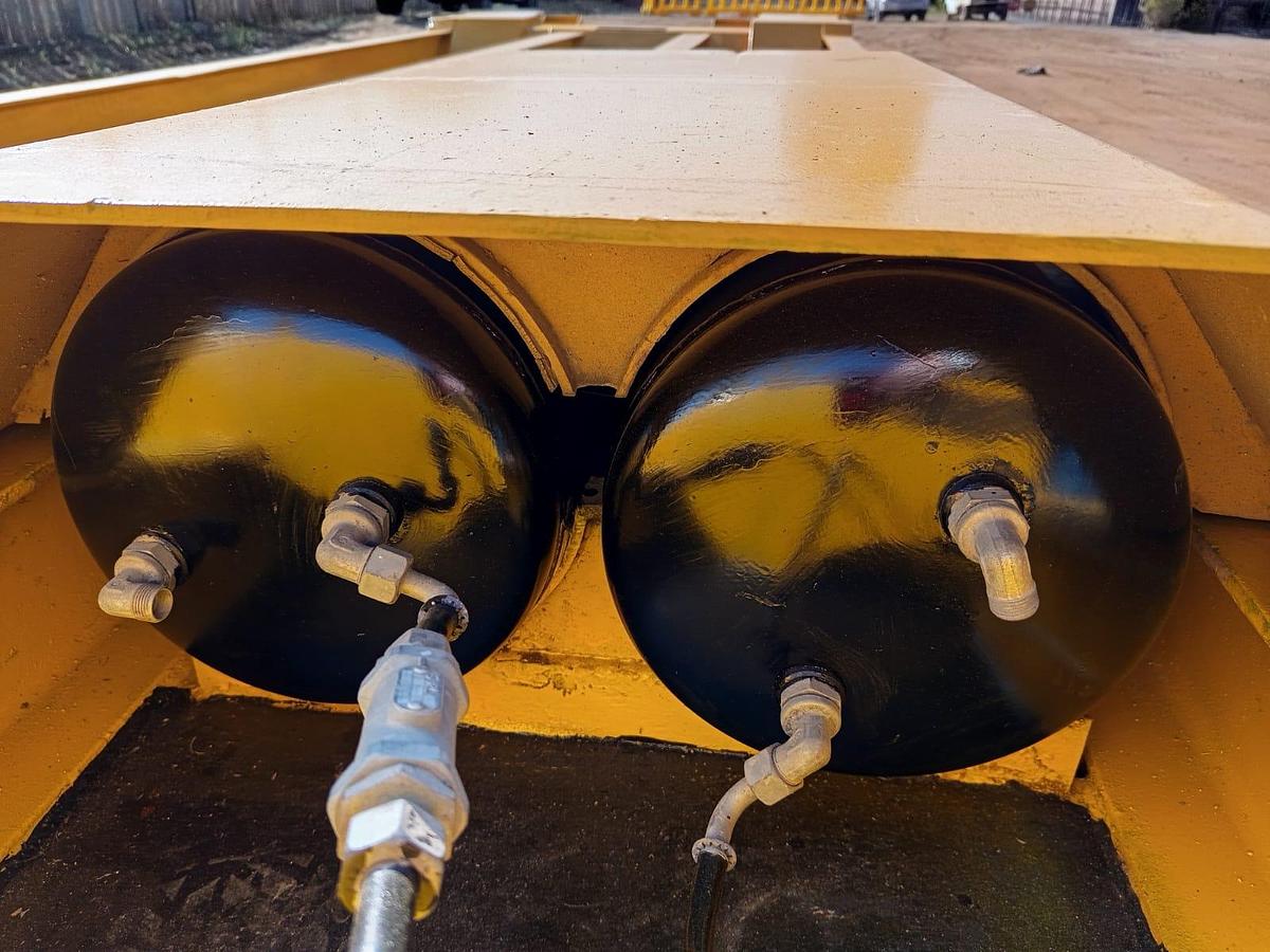 Used LOW BED TRAILER 2.5M X 8.35M (USED)