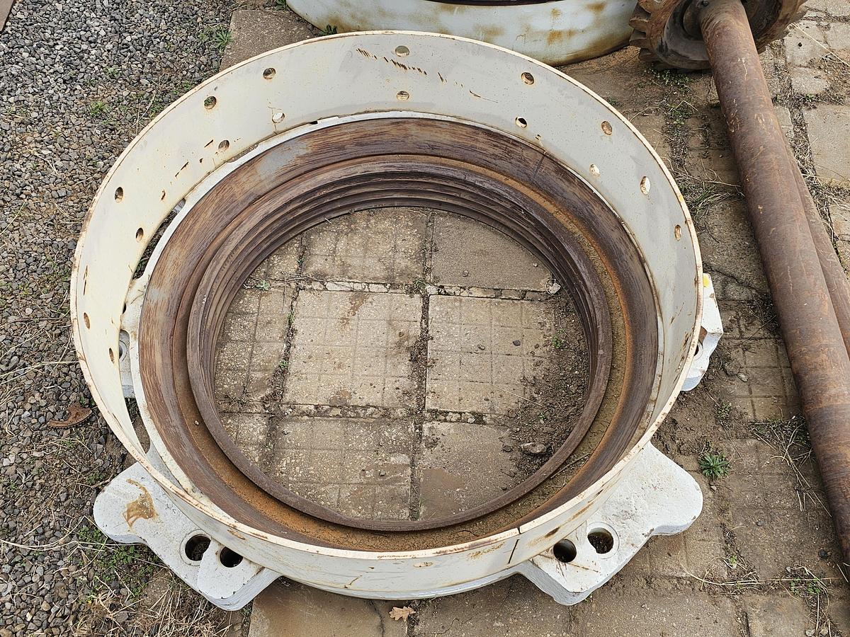 Used CRUSHER SPARES