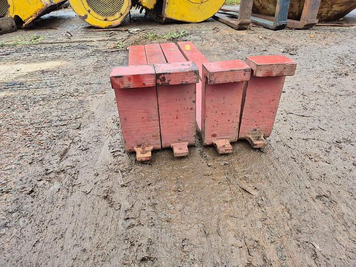 Used FORK LIFT FORKS (1.2m x 100mm x 200mm)