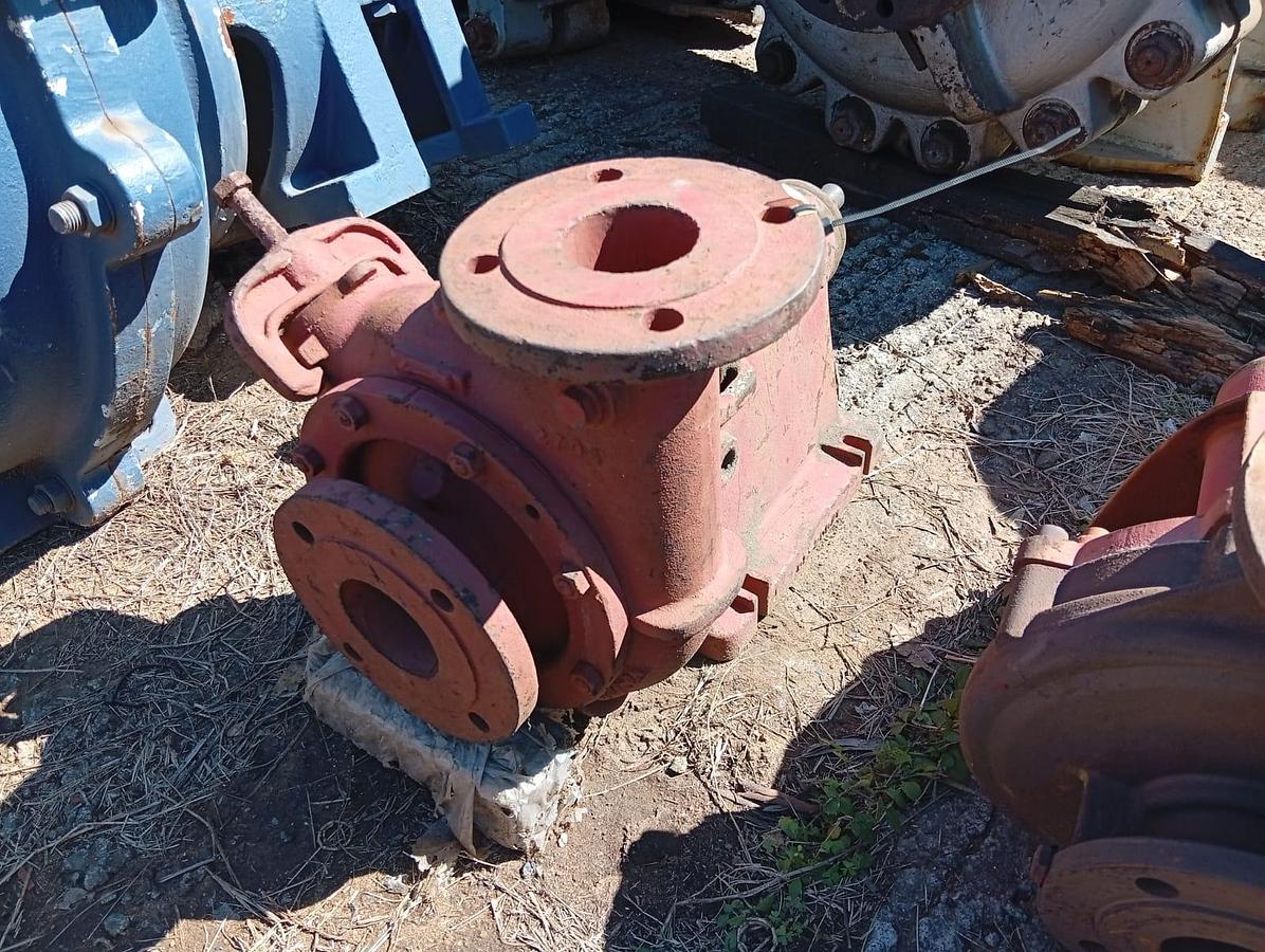 Used 3/2 VETSAK HORIZONTAL SHAFT SINGLE PHASE SINGLE CASE SINGLE SUCTION PUMP