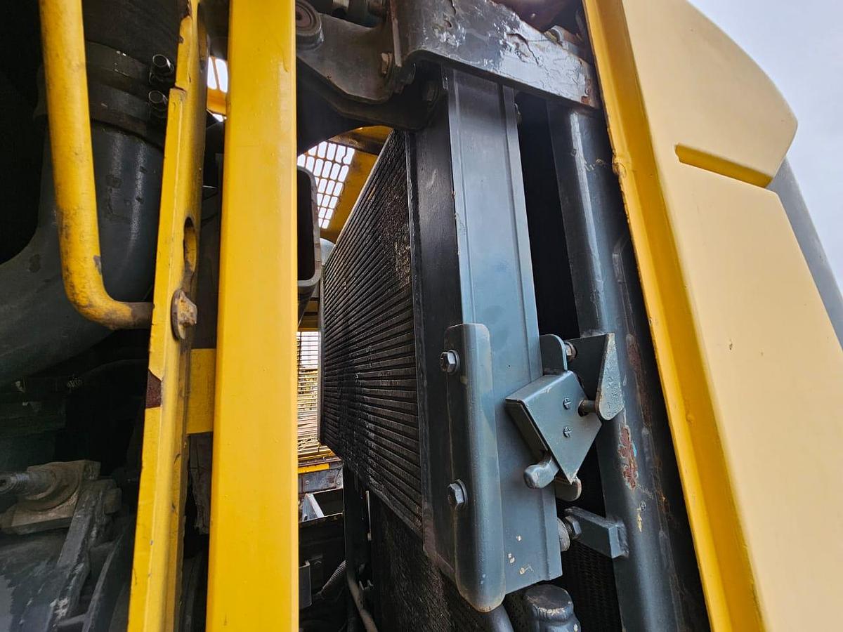 Used KOMATSU WA470-B FRONT END LOADER - INOPERABLE