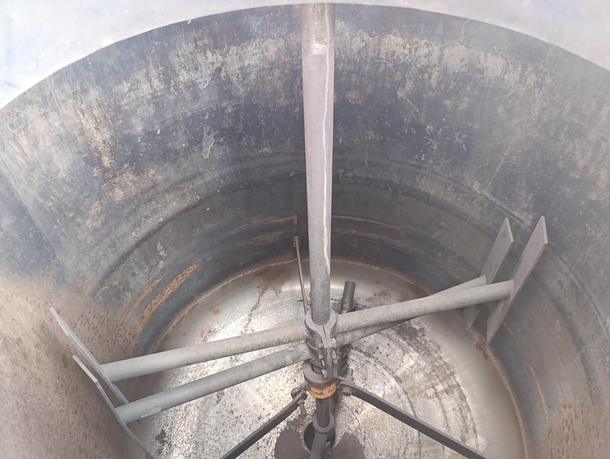 Used DISSOLVING TANK
