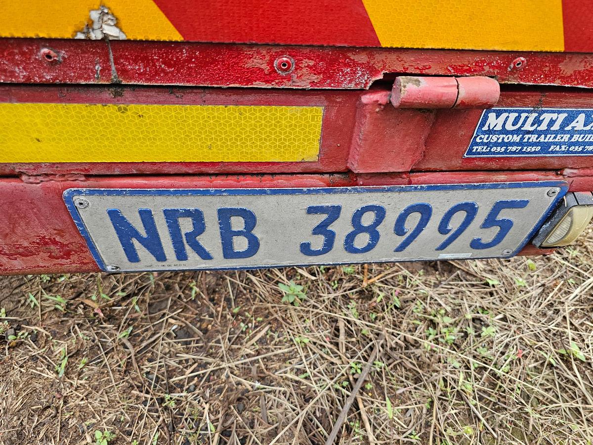 Used SINGLE AXLE 125KG (2) DRY CHEMICAL POWDER FIRE EXTINGUISHER TRAILER