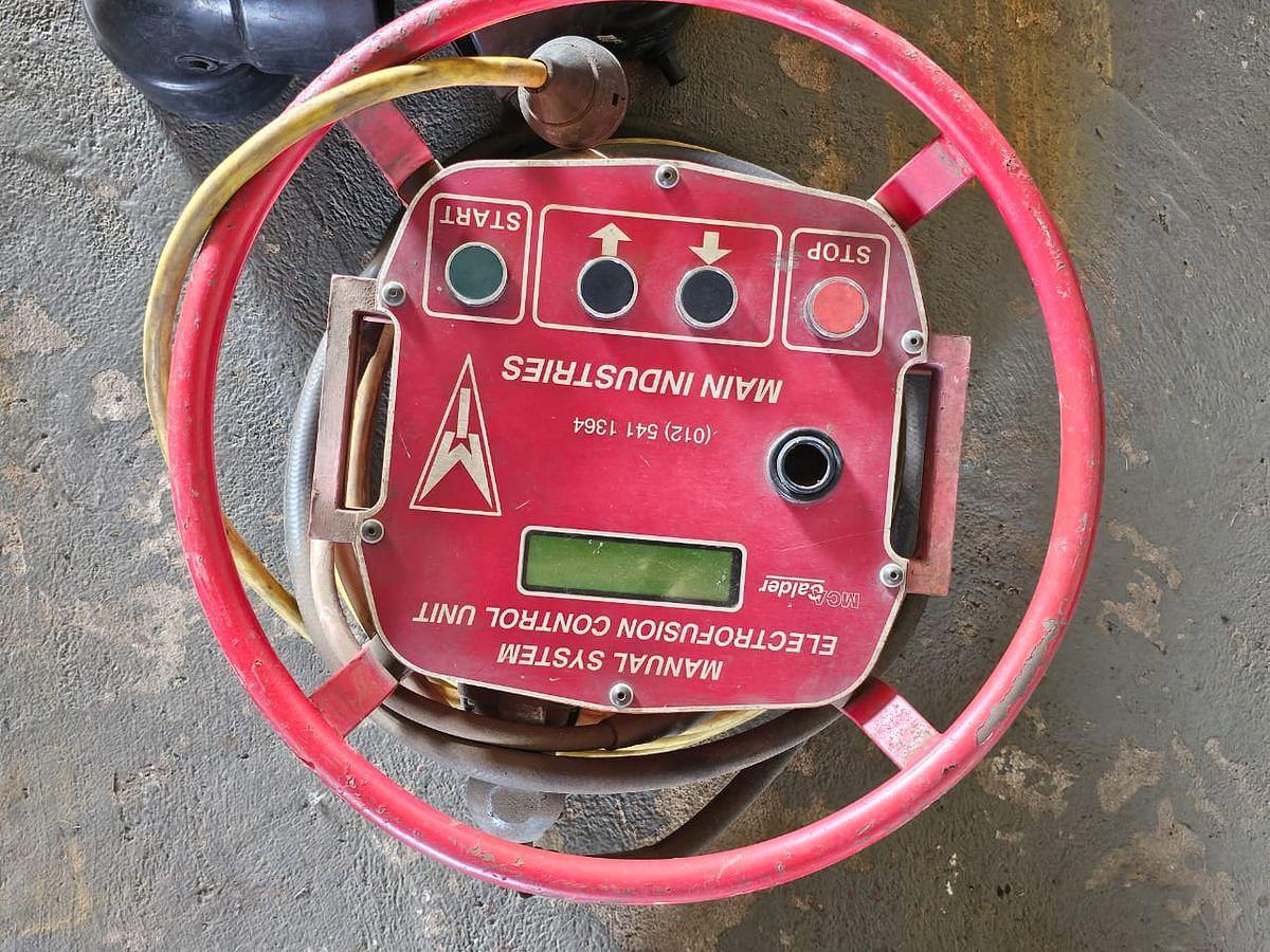 Used MANUAL INDUCTION ELECTROFUSION WELDER UNIT WITH FITTINGS