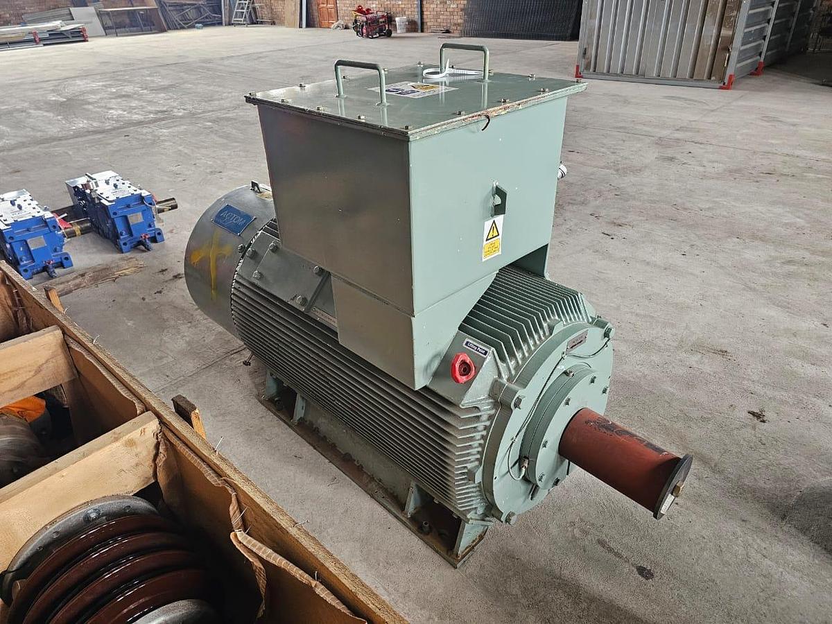 Used 200KW INDUCTION MOTOR