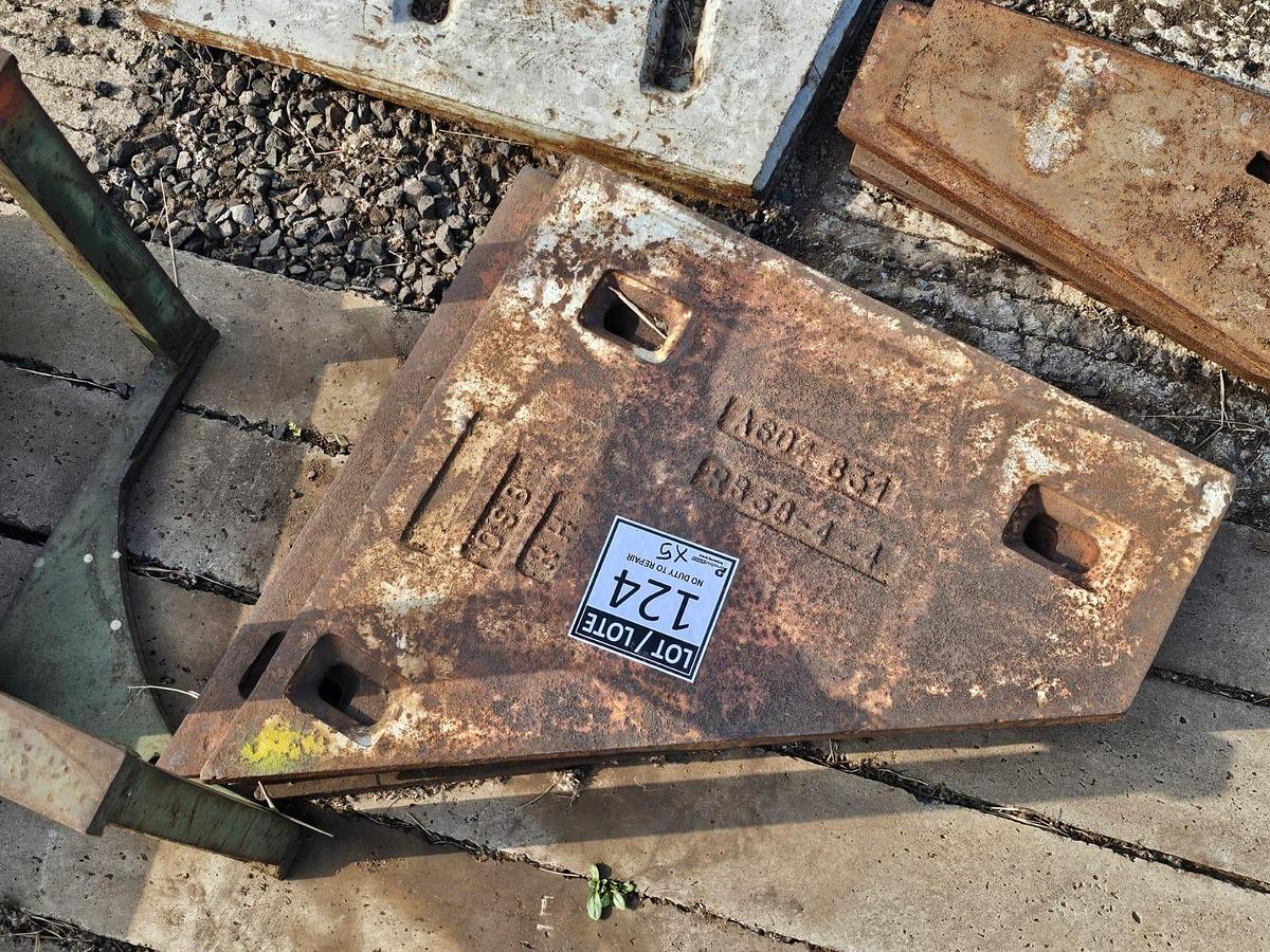 Used OSB RH TOGGLE PLATES