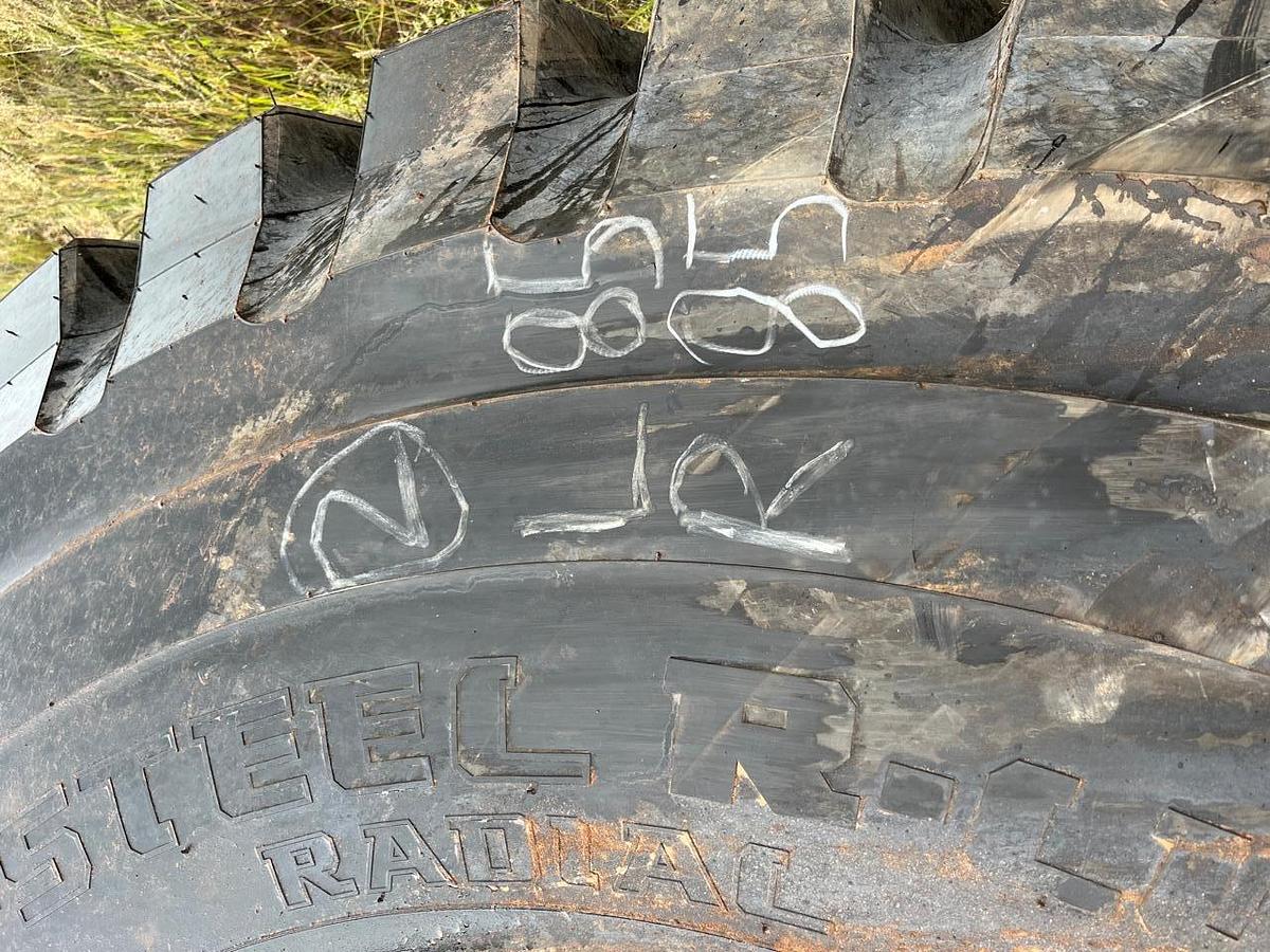 Used MIXED BRIDGESTONE EARTHMOVING TYRES - USED CONDITION