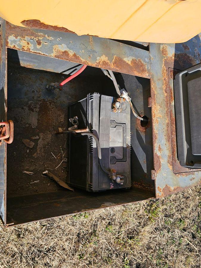 Used 2 TON WUHLF FRONT END LOADER (ENGINE FAILURE)